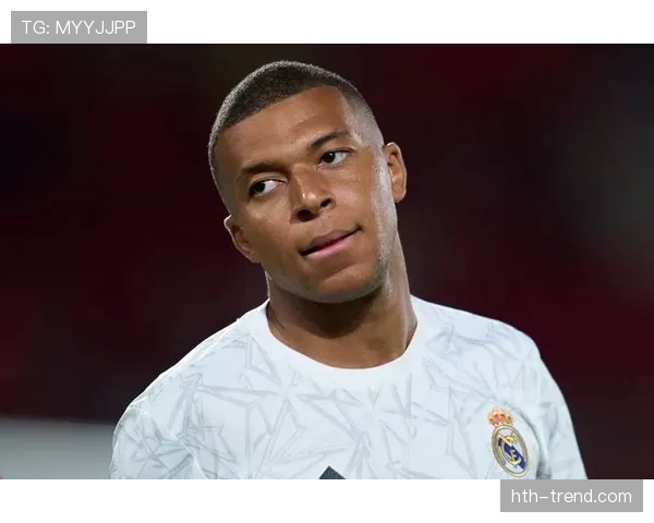 姆巴佩不同战术体系下表现差异解析:适配能力评估 姆巴佩不同战术体系下表现差异解析:适配能力评估