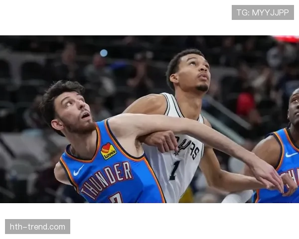 切特·霍姆格伦通过挡拆创造空间提升球队三分效率明显